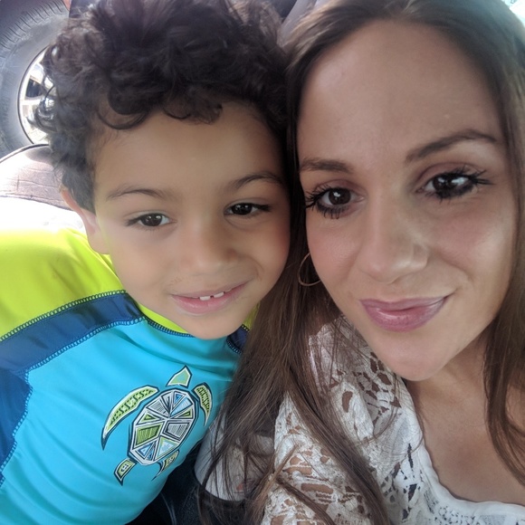 Meet your Posher, Sarah - Picture 7 of 8